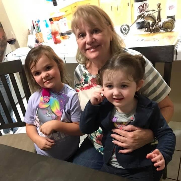 Meet your Posher, Sherry - Picture 2 of 2